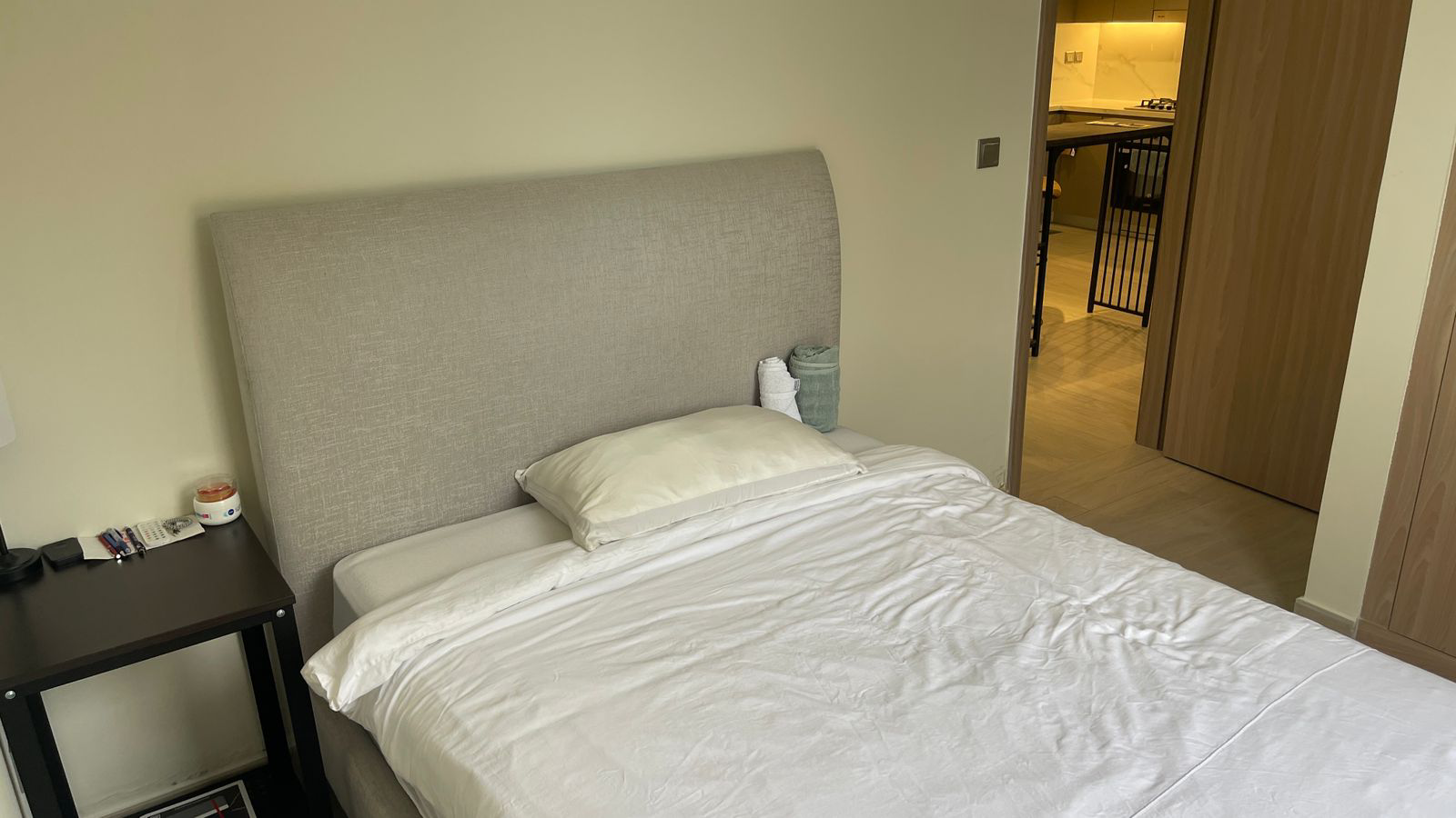 279b2a5f-8c54-4b6a-b562-77c60fa49113