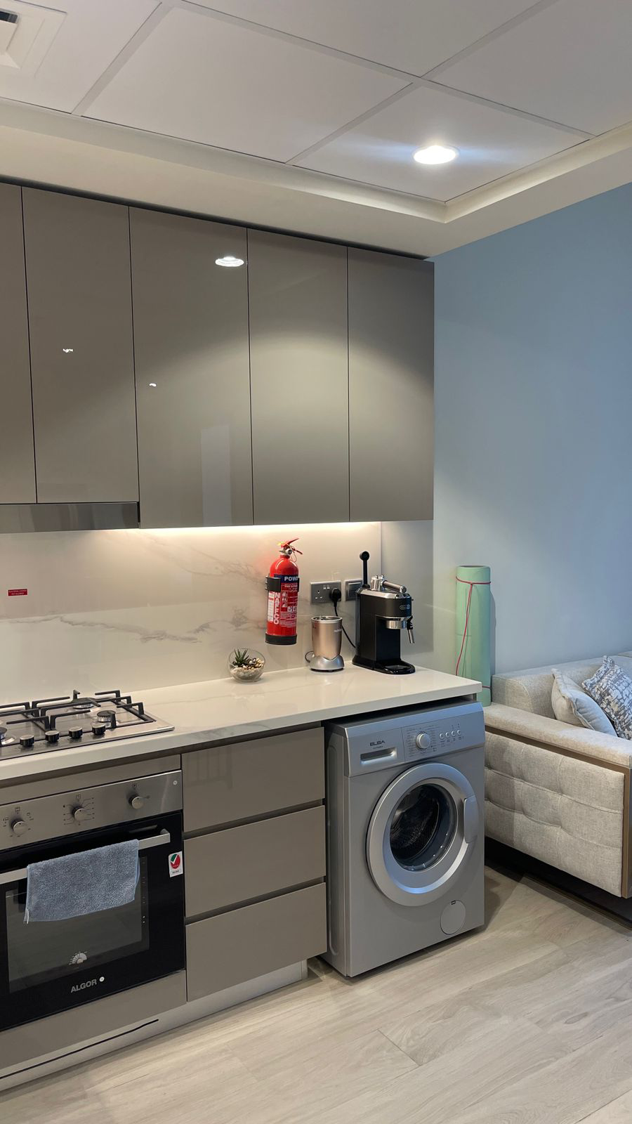 6609b2e9-fbd4-4a8c-9da1-4147a1b04aac